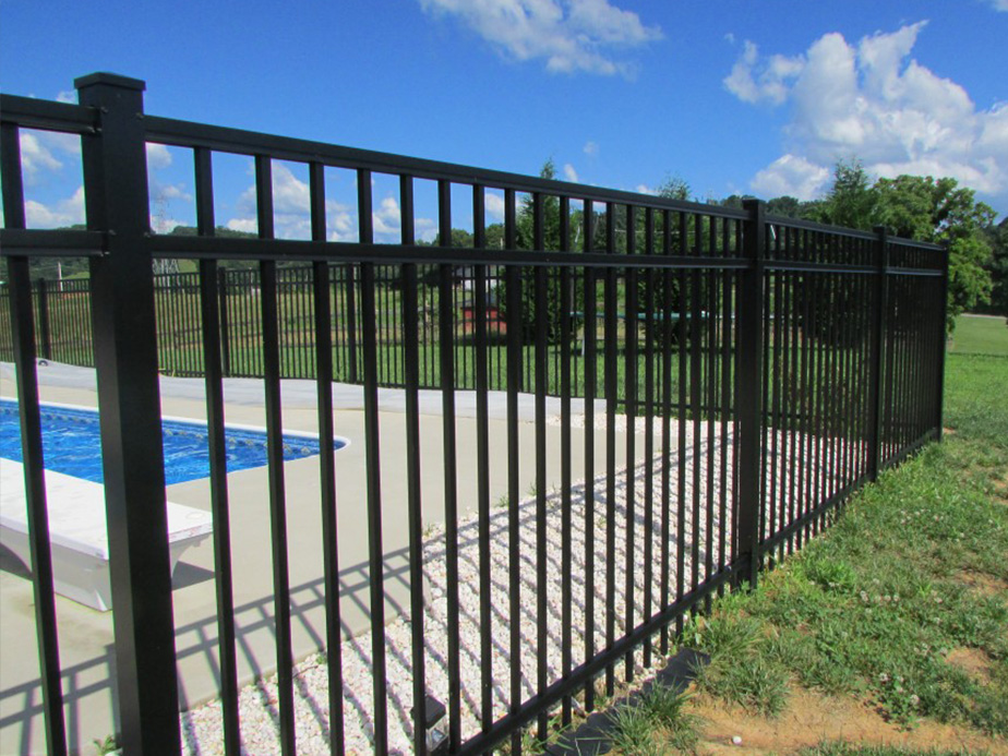 Residential fence contractor in Walton Kentucky